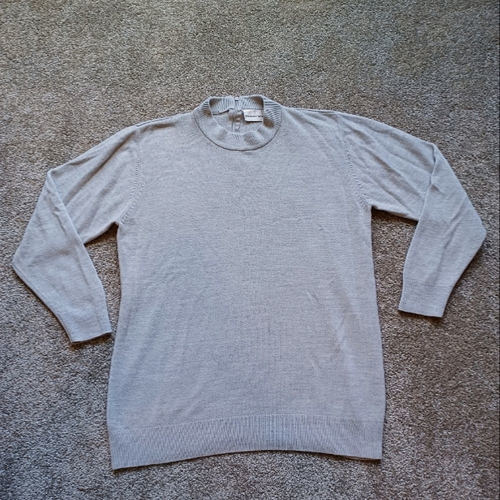 Gray sweater